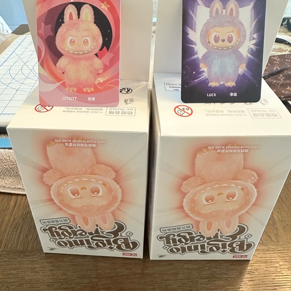POP MART Labubu Loyalty or Luck - Picture 1 of 1